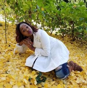 Meet your Posher, Lissa